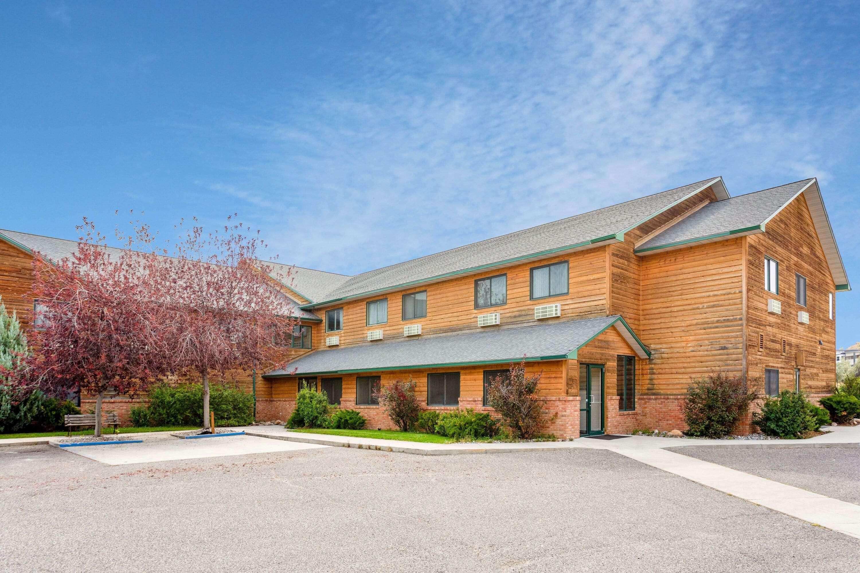 Inn At Lander, Travelodge By Wyndham Extérieur photo
