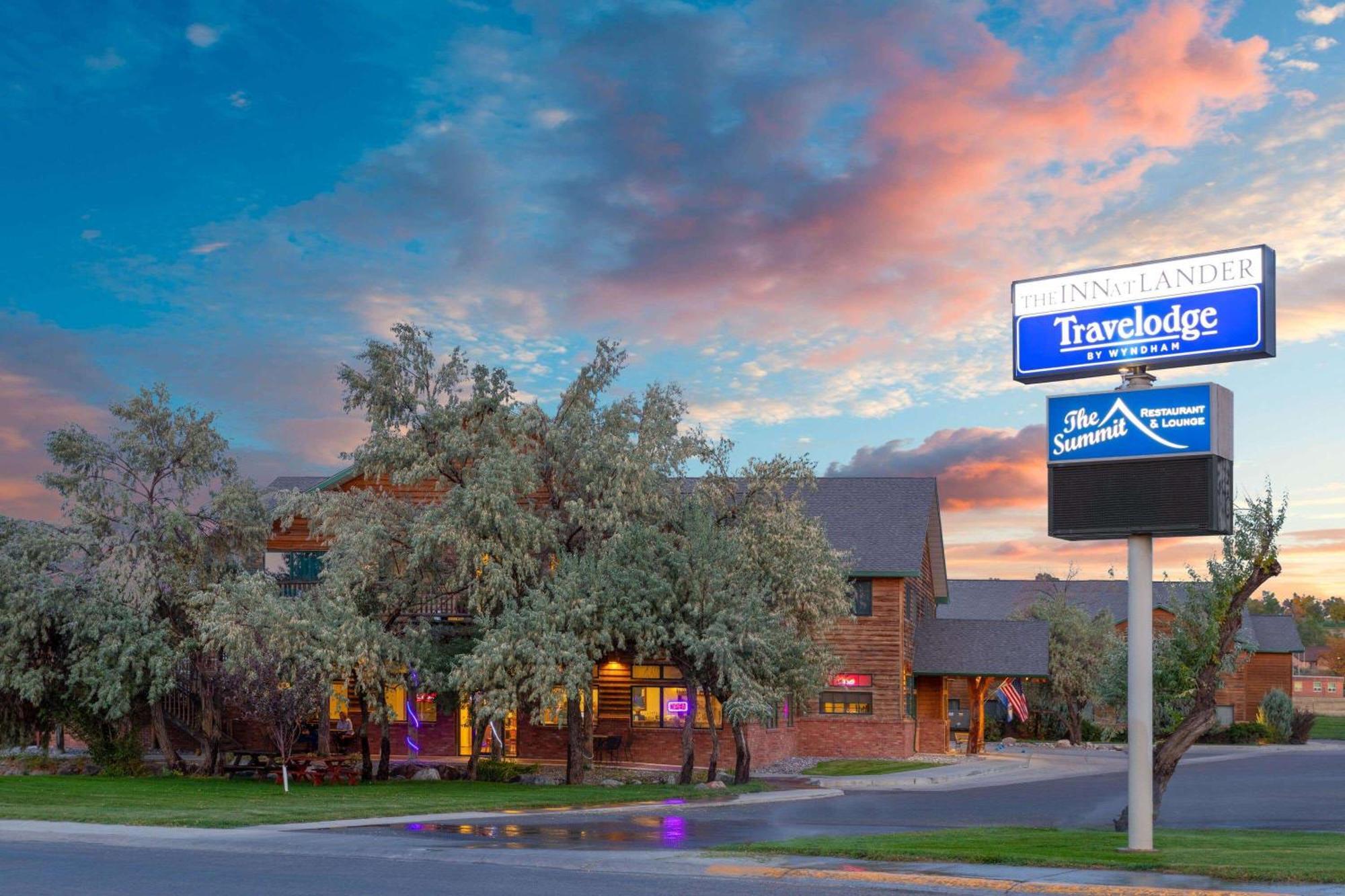 Inn At Lander, Travelodge By Wyndham Extérieur photo