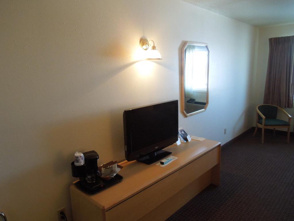 Inn At Lander, Travelodge By Wyndham Extérieur photo