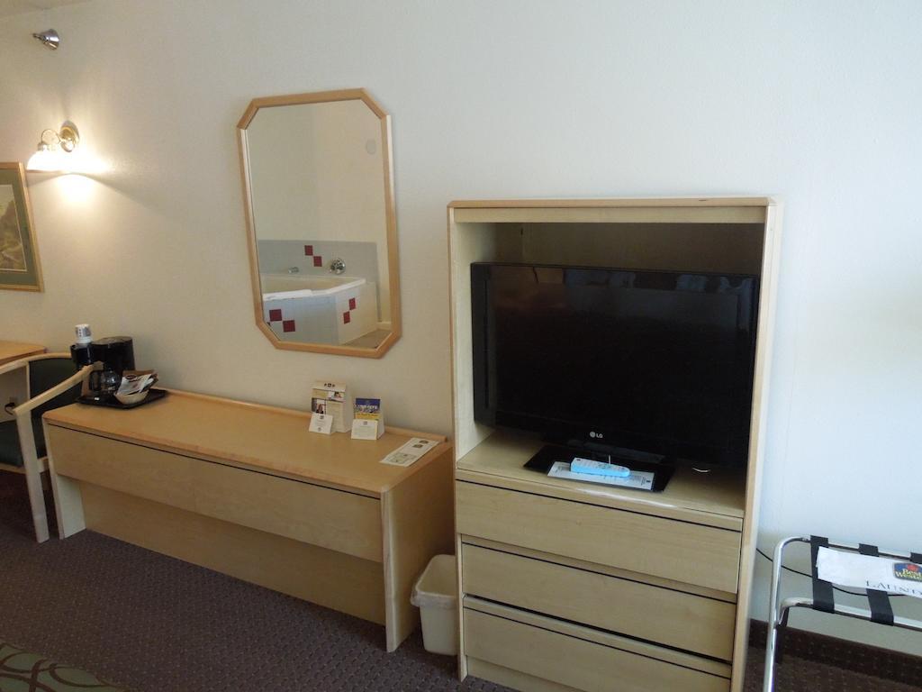 Inn At Lander, Travelodge By Wyndham Extérieur photo