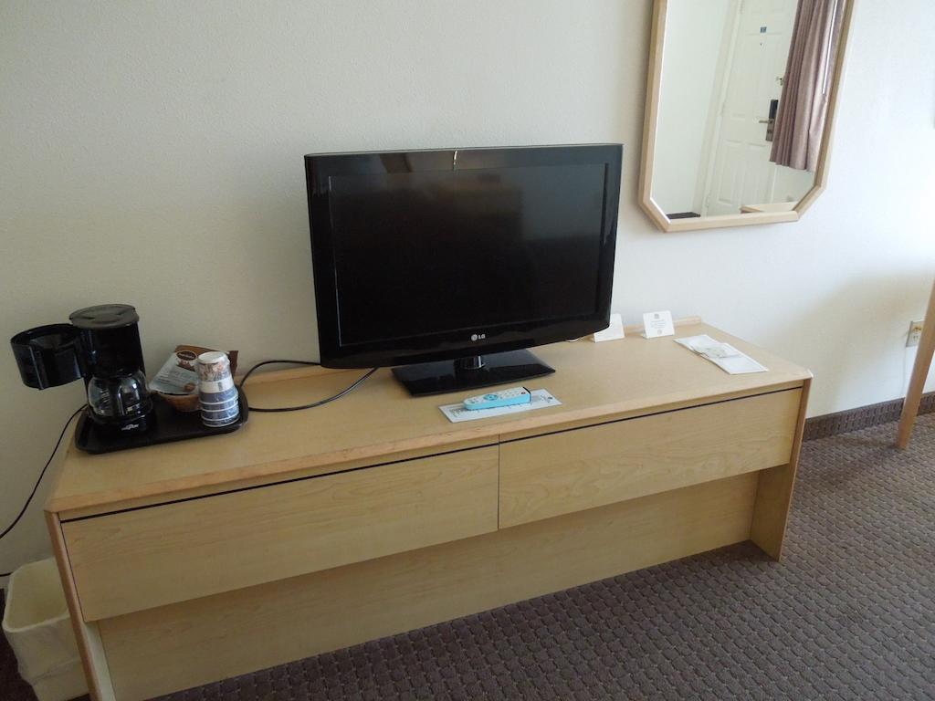 Inn At Lander, Travelodge By Wyndham Extérieur photo