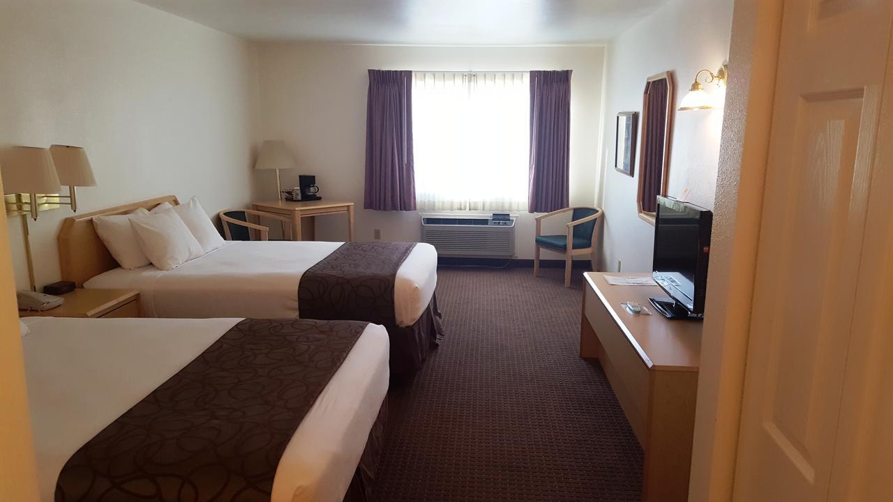 Inn At Lander, Travelodge By Wyndham Extérieur photo
